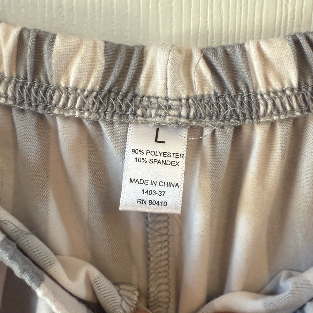 Pajama Set - Picture 7 of 7